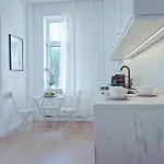 Jola